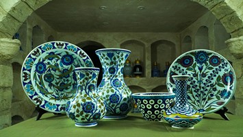 PIECES INSPIRED BY “DAMASCUS STYLE”