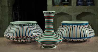 PIECES WITH STRIPED PATTERN