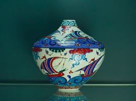 Conical vase with galleon pattern