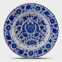 PLATE Blue and white plate with floral pattern ;;36;;;